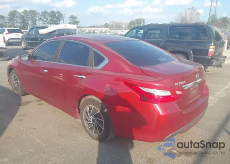 2016 Nissan Altima 2.5/2.5 S/2.5 Sl/2.5 Sr/2.5 Sv z USA, uszkodzony, nr VIN 1N4AL3AP7GN354318